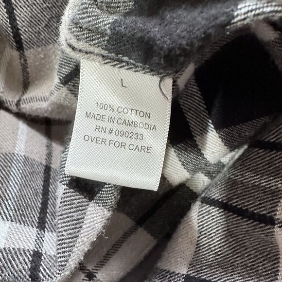 Quicksilver Flannel Shirt Men's Large Gray Black Plaid Long Sleeve Button Up - Picture 8 of 8